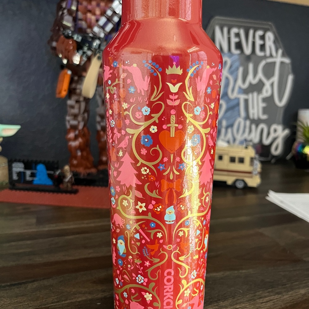 20oz canteen Disney Snow White